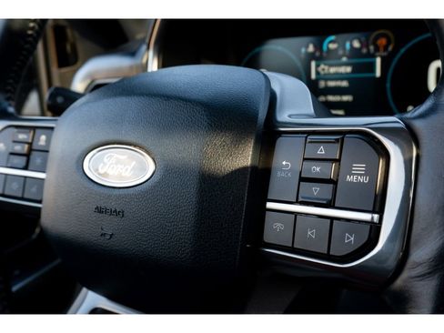 Used 2022 Ford F150 Limited image 26