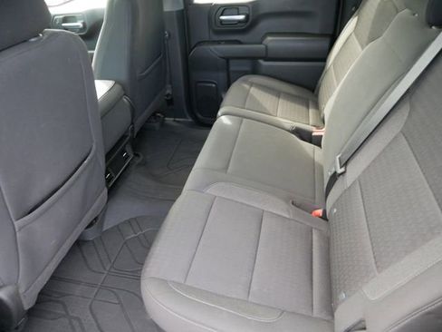 Used 2022 Chevrolet Silverado 1500 Custom Trail Boss w/ LPO, Dark Essentials Package AWD/4WD image 8
