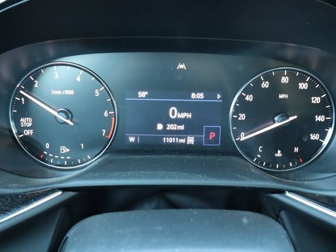Used 2023 Buick Envision Preferred w/ Sport Touring Package AWD/4WD image 3