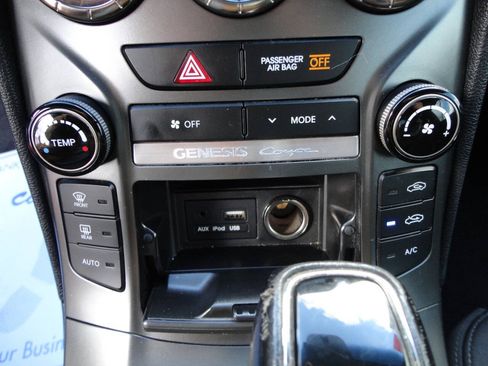 Used 2016 Hyundai Genesis 3.8 RWD image 33