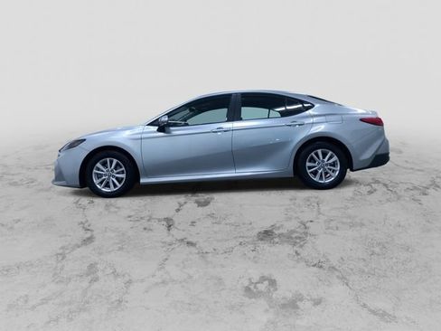 Used 2026 Toyota Camry LE FWD image 7