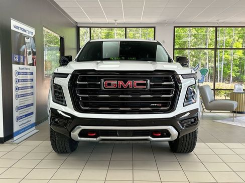 New 2026 GMC Yukon XL AT4 Ultimate w/ LPO, Floor Liner Package AWD/4WD image 5