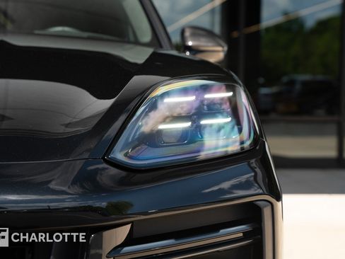Used 2024 Porsche Cayenne Turbo GT AWD/4WD image 6