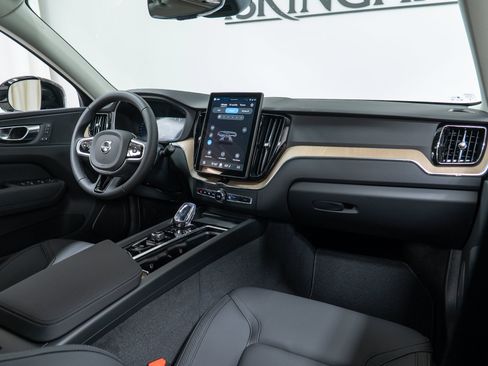 New 2026 Volvo XC60 B5 Plus w/ Climate Package AWD/4WD image 14