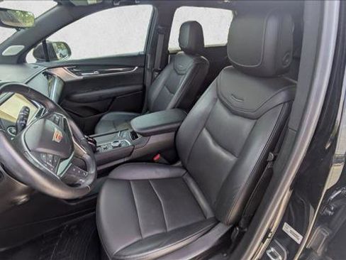 Used 2021 Cadillac XT5 Premium Luxury image 15
