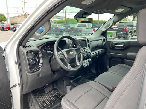 Used 2025 Chevrolet Silverado 1500 W/T RWD image 10