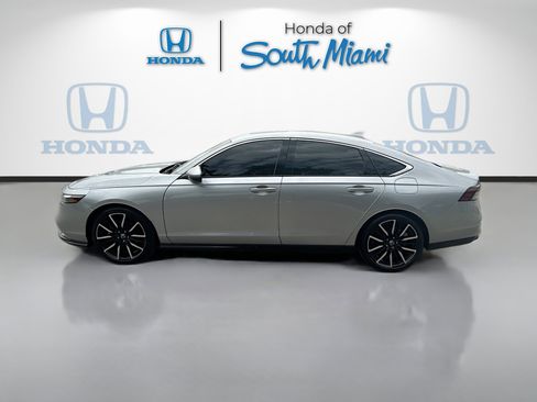 Certified 2023 Honda Accord Touring image 4