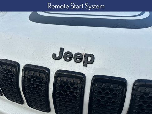 Used 2022 Jeep Cherokee Latitude w/ Sun & Sound Group image 11