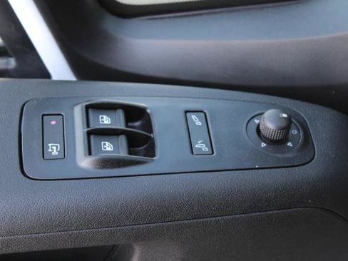 New 2025 RAM ProMaster 2500 w/ Convenience Group FWD image 13
