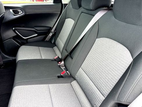Used 2025 Kia Soul EX image 27
