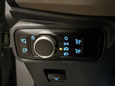 Used 2024 Ford Bronco Wildtrak image 24