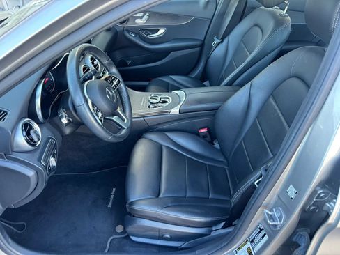 Used 2019 Mercedes-Benz C 300 Sedan image 11