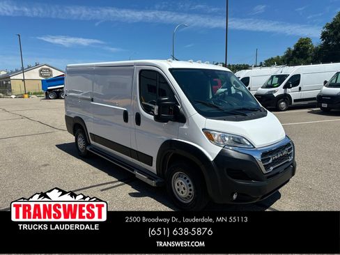 Used 2025 RAM ProMaster 2500 w/ U-Haul Equipment Group FWD image 6