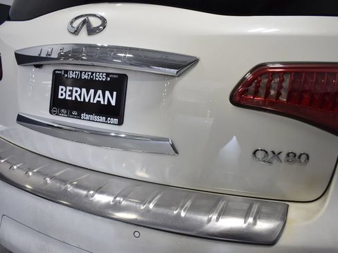 Used 2017 INFINITI QX80 4WD w/ Deluxe Technology Package image 12