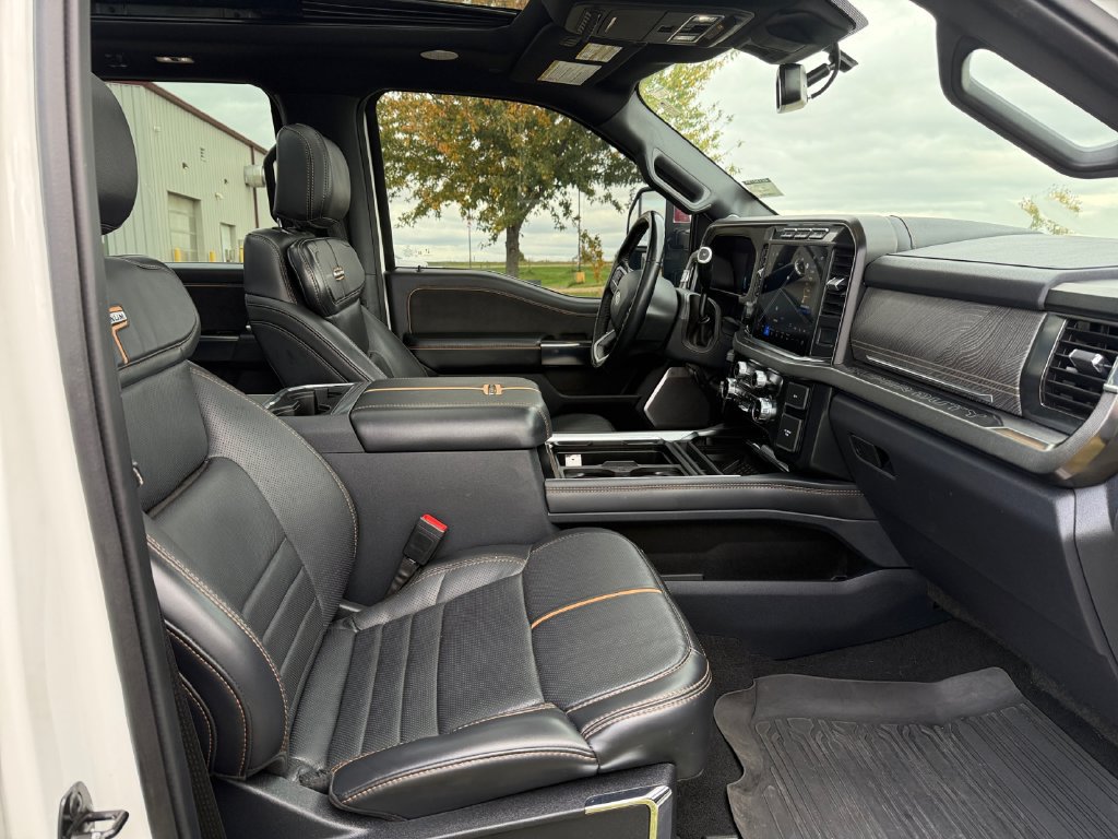 Used 2023 Ford F250 Platinum w/ Tremor Off-Road Package AWD/4WD image 42
