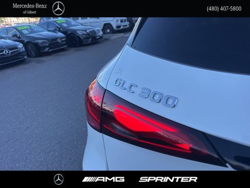 Certified 2025 Mercedes-Benz GLC 300 image 6