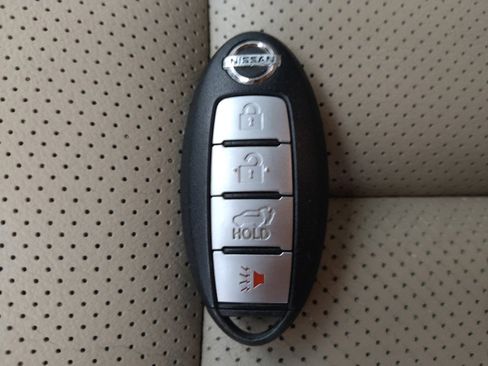 Used 2015 Nissan Rogue SL FWD image 32