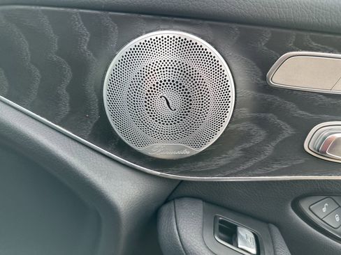 Used 2018 Mercedes-Benz GLC 300 4MATIC image 37