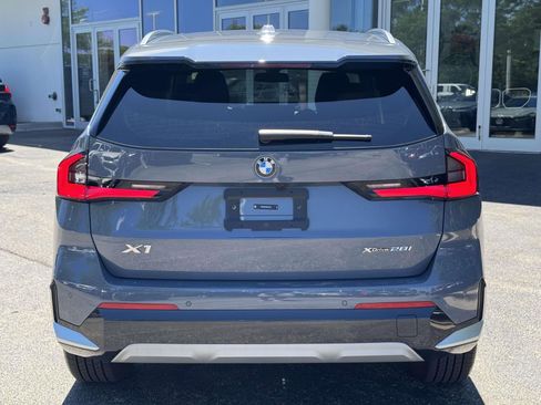 Certified 2025 BMW X1 xDrive28i AWD/4WD image 6