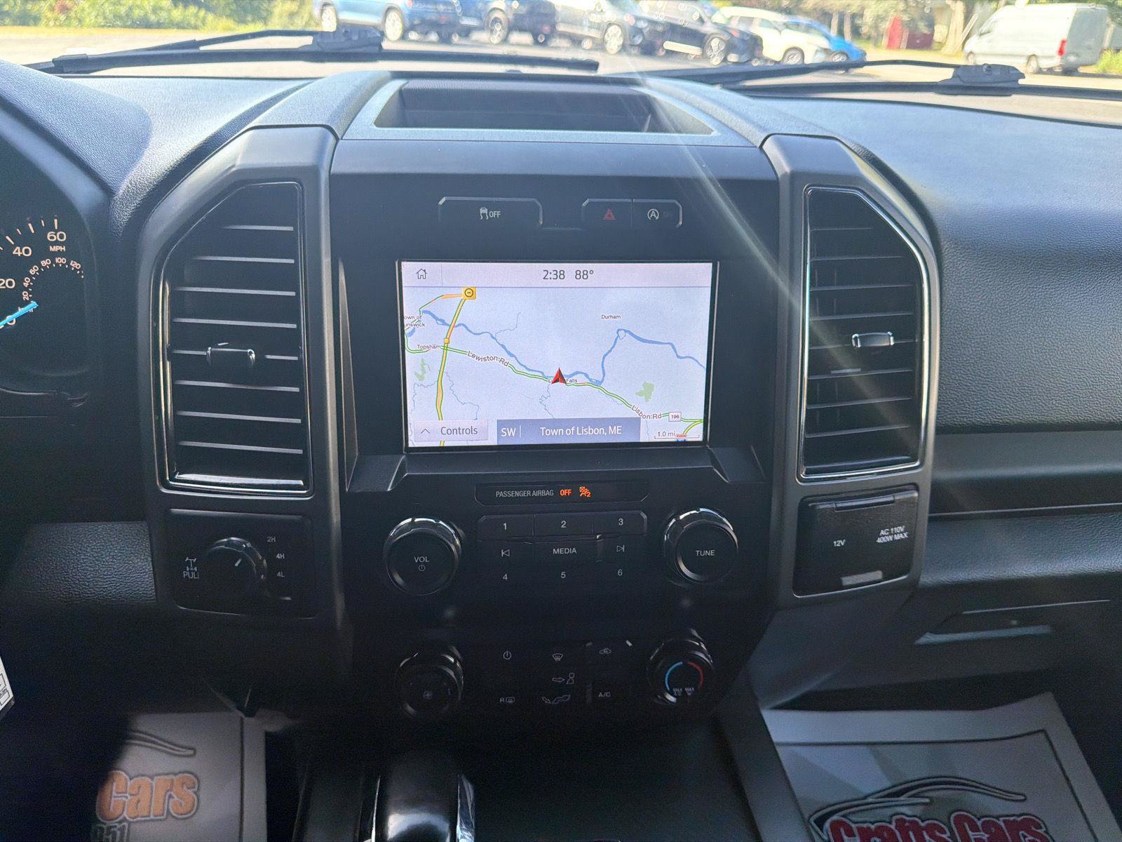Used 2020 Ford F150 XLT w/ Equipment Group 302A Luxury AWD/4WD image 17
