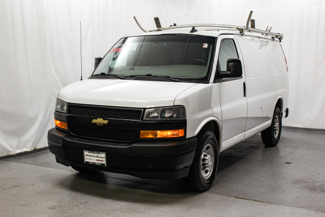 Used 2019 Chevrolet Express 3500 w/ Driver Convenience Package RWD image 5