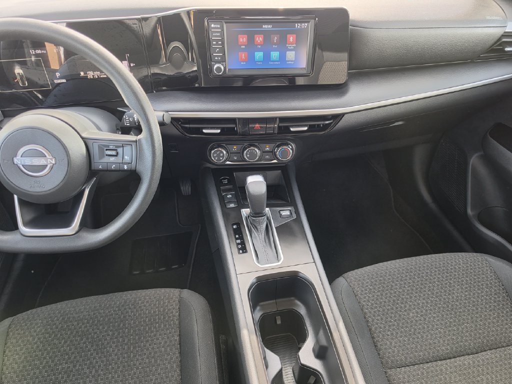 Used 2025 Nissan Kicks S FWD image 16