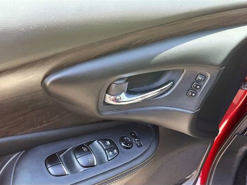 Used 2023 Nissan Murano Platinum w/ Cargo Package image 18