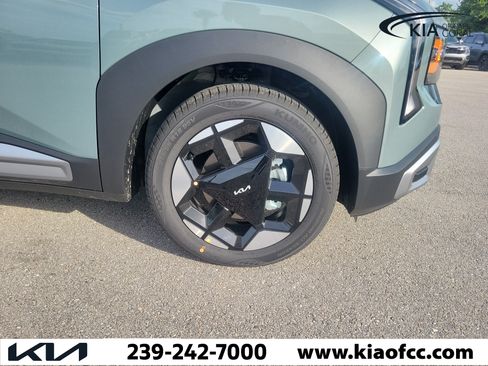 New 2027 Kia Seltos S FWD image 7