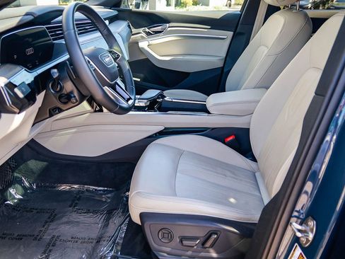 Used 2023 Audi e-tron Premium w/ Convenience Plus Package image 20