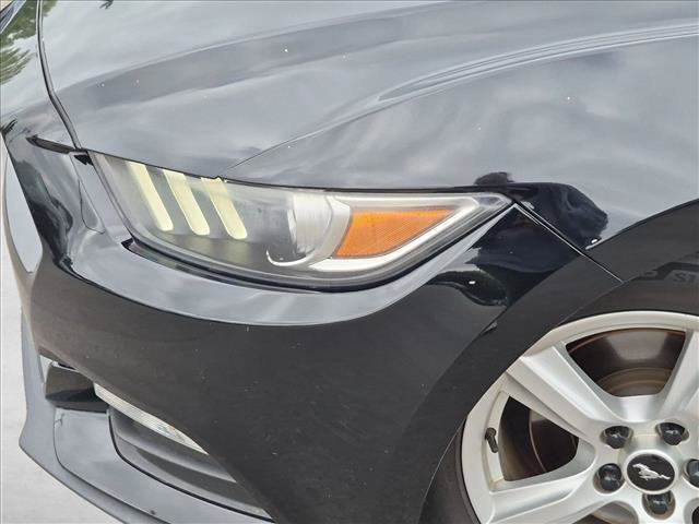 Used 2017 Ford Mustang Coupe RWD image 7