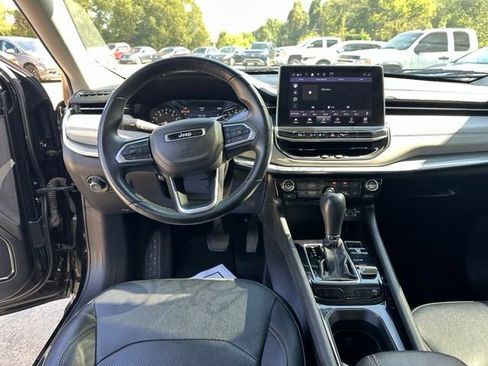 Used 2022 Jeep Compass Limited AWD/4WD image 15
