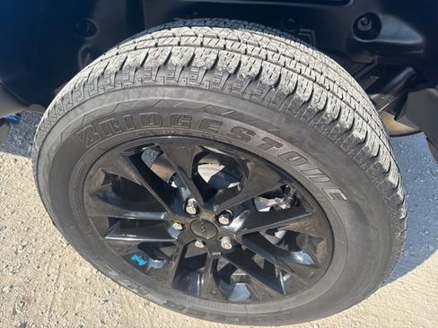 Used 2023 Jeep Wrangler Unlimited Sahara w/ Cold Weather Group image 28