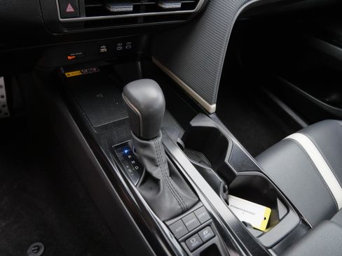 Certified 2025 Toyota Camry SE FWD image 25