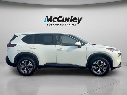 Used 2023 Nissan Rogue SV AWD/4WD image 7