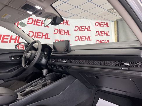 Used 2025 Honda Accord SE image 14