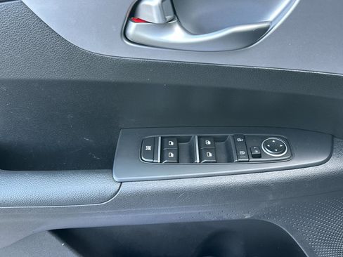 Certified 2024 Kia Forte LXS image 11