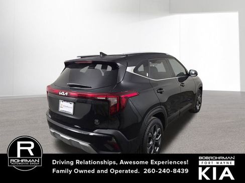 Certified 2024 Kia Seltos S image 6