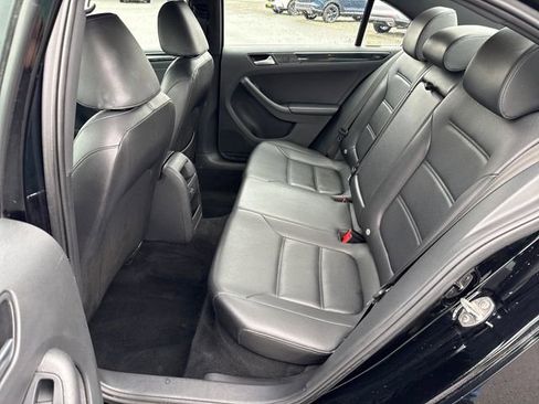 Used 2018 Volkswagen Jetta Sport image 17