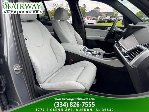 Used 2026 BMW X5 sDrive40i RWD image 12