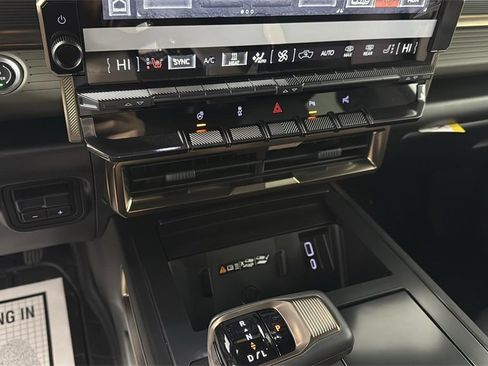 Certified 2025 GMC Hummer EV 2X w/ LPO, Cargo Utility Package image 22