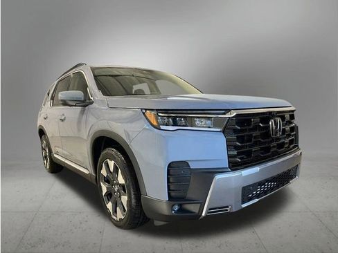 New 2026 Honda Pilot Touring image 9