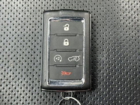 Used 2021 Jeep Grand Cherokee L Overland w/ Luxury Tech Group IV image 28