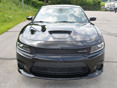 Used 2023 Dodge Charger GT image 2