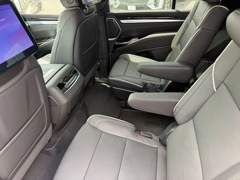 New 2026 Cadillac Escalade Sport w/ Touring Package AWD/4WD image 9