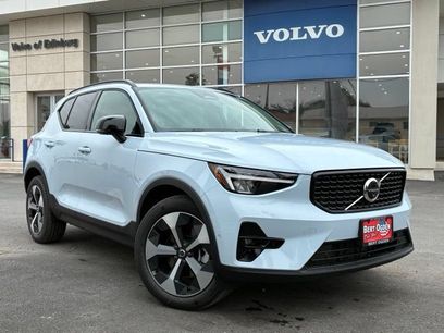 New 2026 Volvo XC40 B5 Plus w/ Protection Package Premier