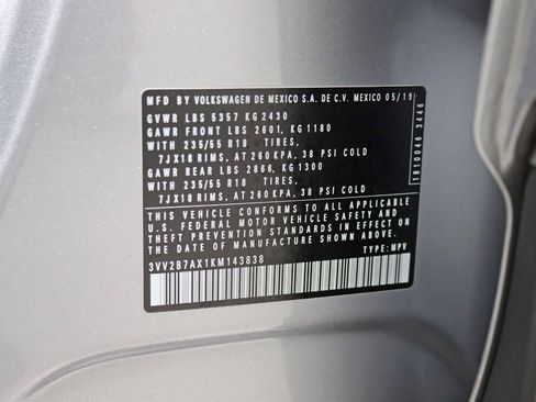 Used 2019 Volkswagen Tiguan SEL w/ 3rd Row Seat Package image 39