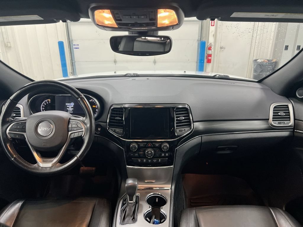 Used 2019 Jeep Grand Cherokee Limited AWD/4WD image 10