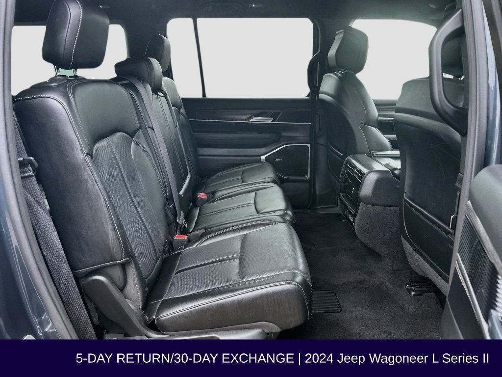 Used 2024 Jeep Wagoneer L Series II w/ Flexible Seating Group AWD/4WD image 21