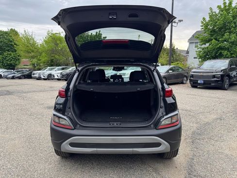 Certified 2023 Hyundai Kona SEL AWD/4WD image 5