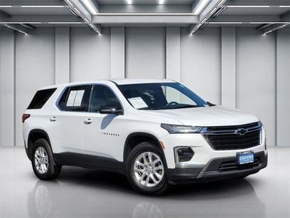 Used 2022 Chevrolet Traverse LS